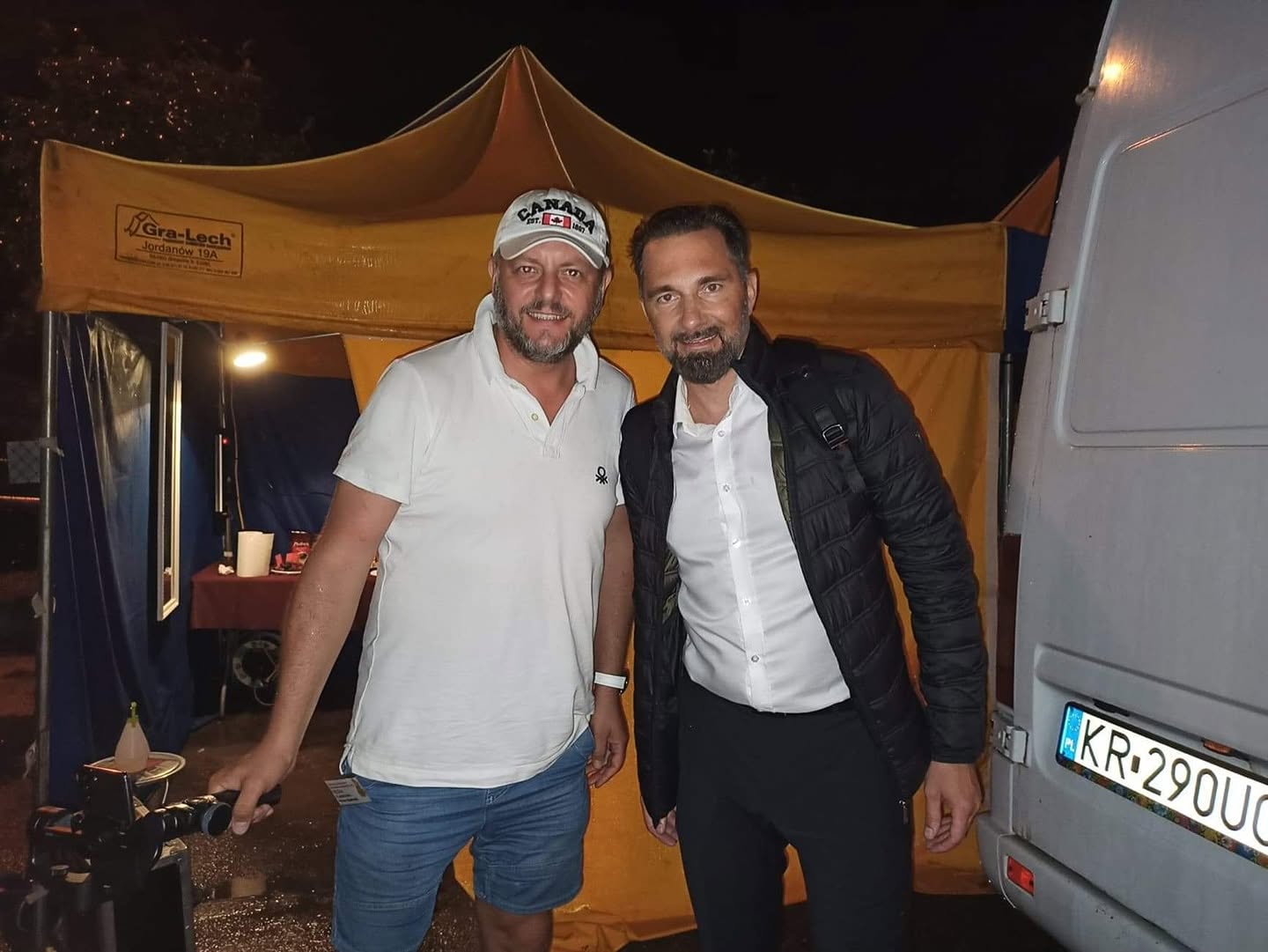 DJ Pan Mario z artystą po koncercie